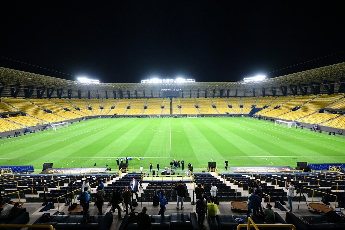 Galatasaray-Fenerbahçe maçı öncesi Suudi Arabistan'da Atatürk krizi