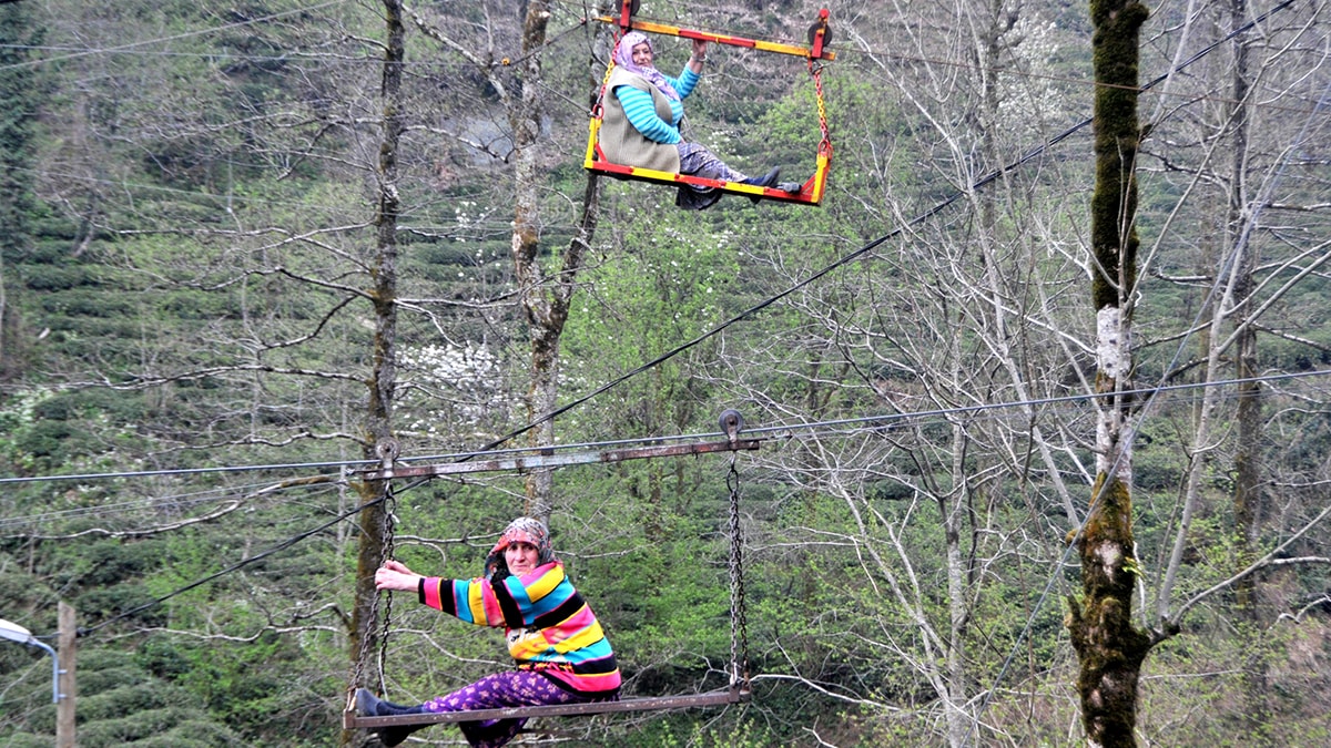 Rize Muradiye'de 40 yıllık tehlikeli teleferik rafa kalktı