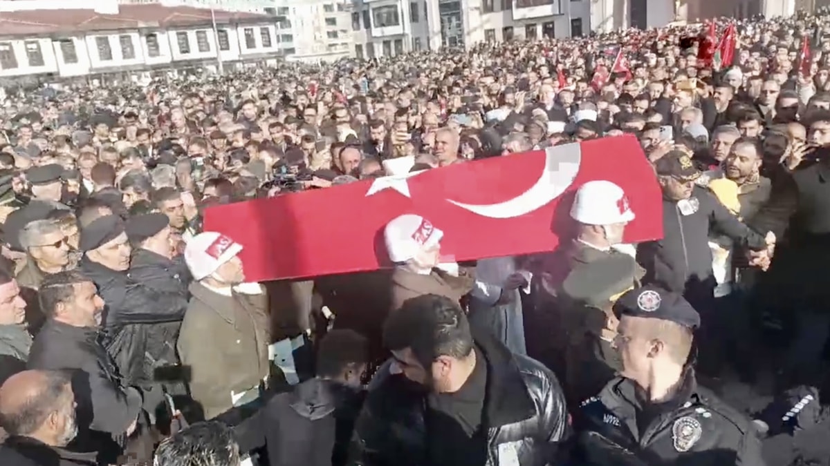 Şehit Çağatay Erenoğlu baba ocağında toprağa verildi