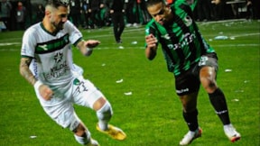 1. Lig'in dev maçında Sakaryaspor evinde Kocaelispor'u 3 golle devirdi