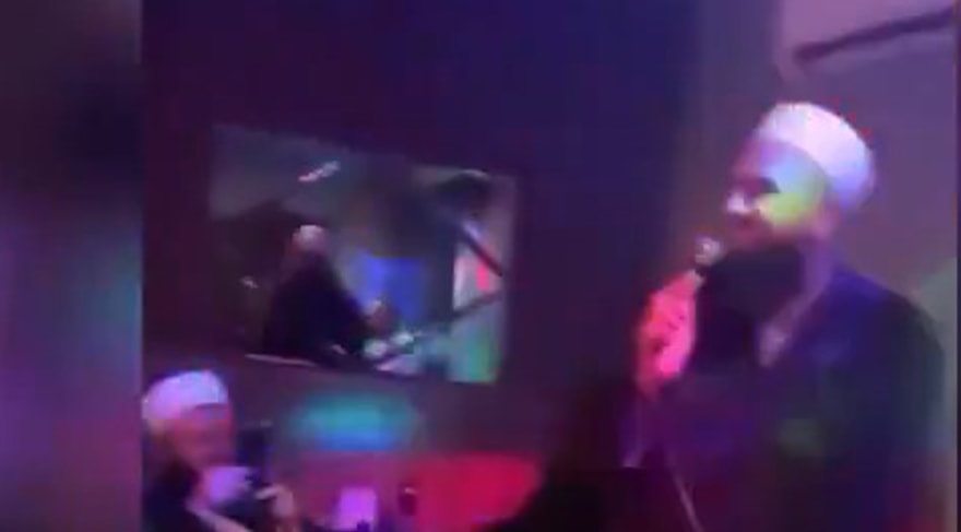 Tebliğciler pavyonda dua etti, çalışanlar ve müşteriler amin dedi