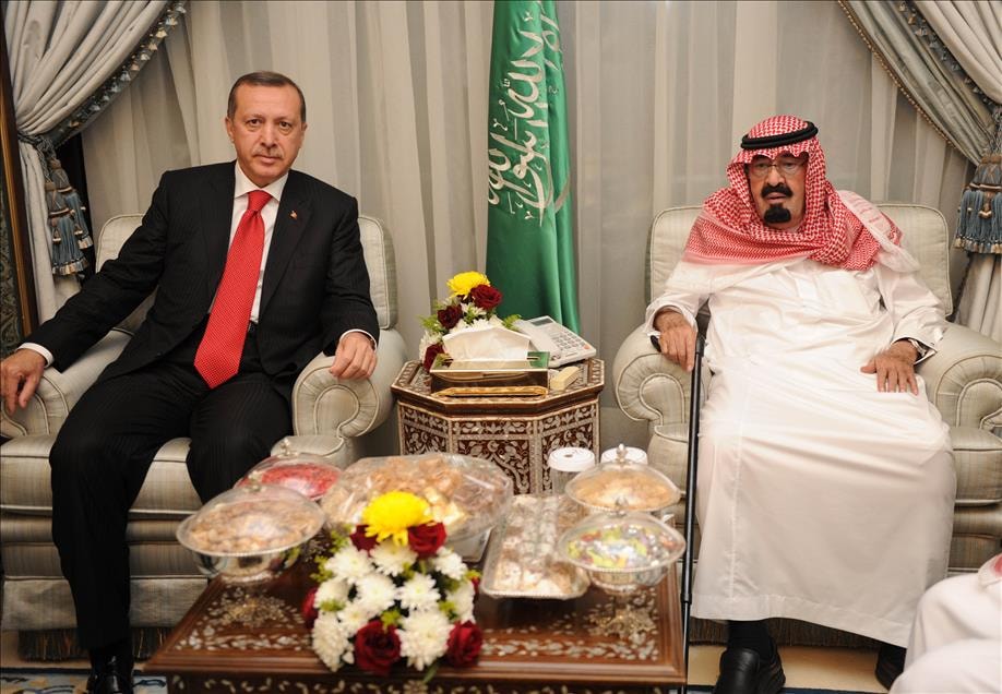 Milli yas ilan edip, devlet ni�an� takm��lard�