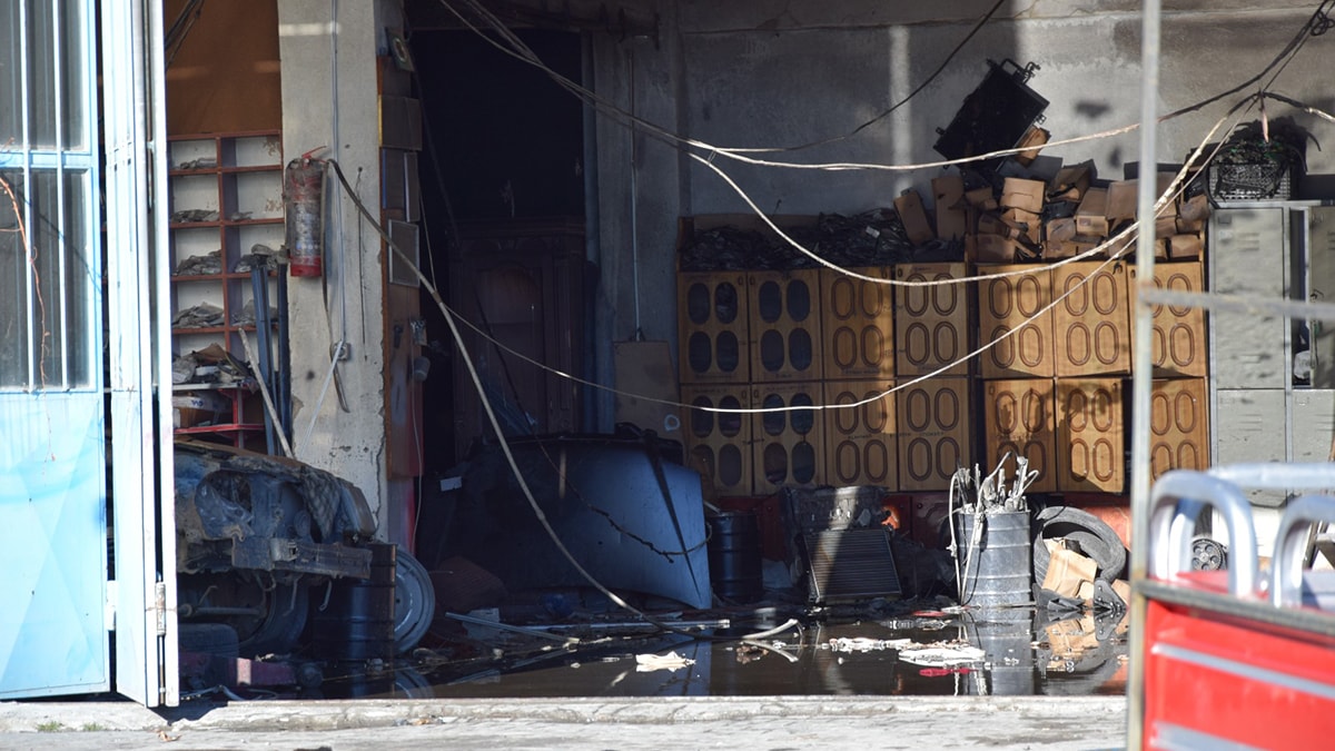 Tinerle soba yakma girişimi faciayla bitti