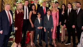 Trump'larda kriz: Eski First Lady aile fotoğrafında yer almadı