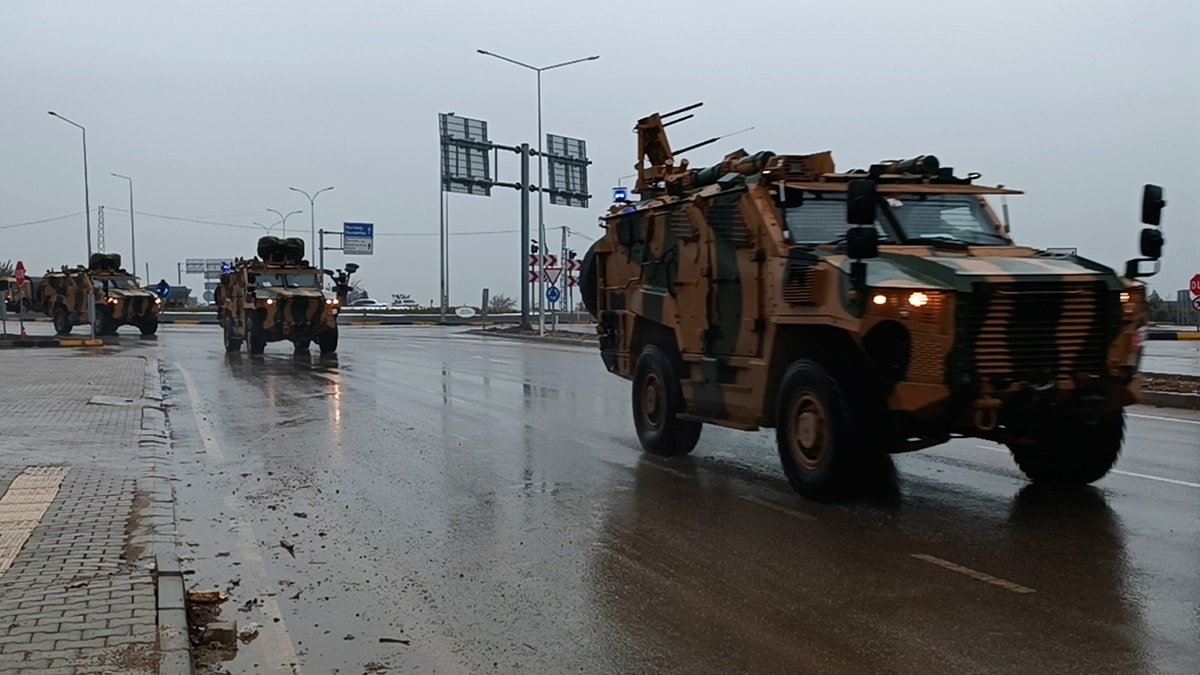 TSK'dan Suriye'ye askeri sevkiyat