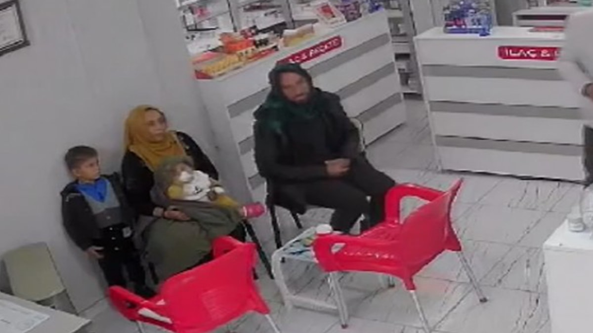 Boğazına şeker kaçan çocuk Heimlich manevrasıyla kurtarıldı