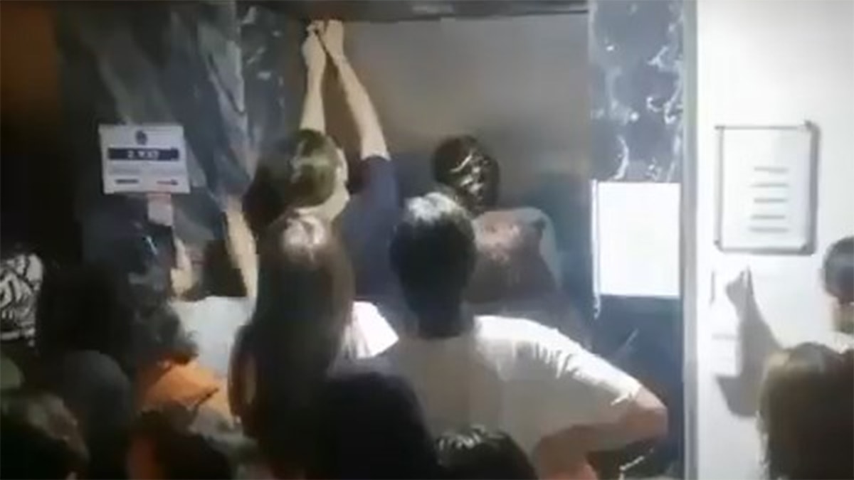 Yine KYK, yine asansör kazası