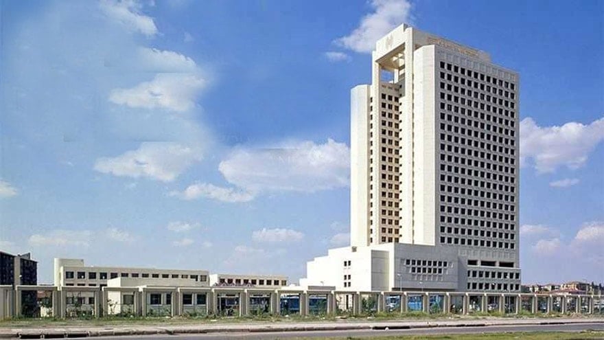 Hazine binası için kritik deneme - Sözcü