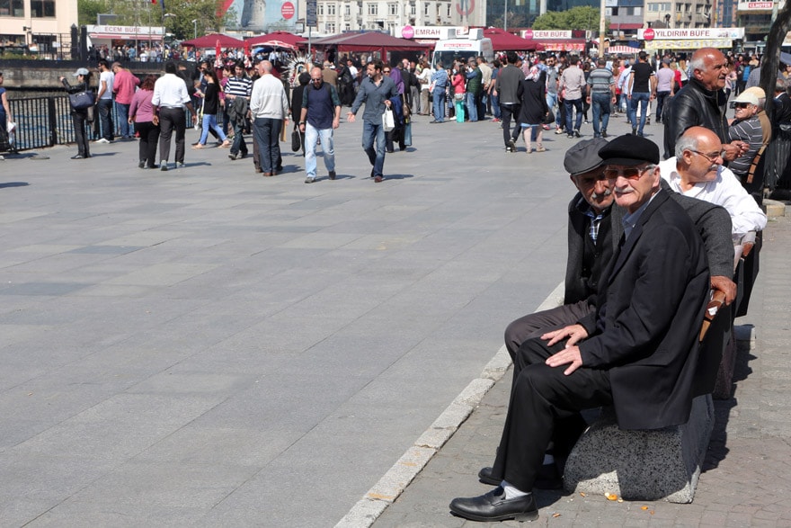 Emekliye seçim öncesi seyyanen zam geliyor