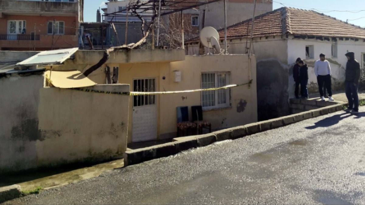 İzmir'de korkunç cinayet! Zorla girdiği evde küçük kızı öldürdü