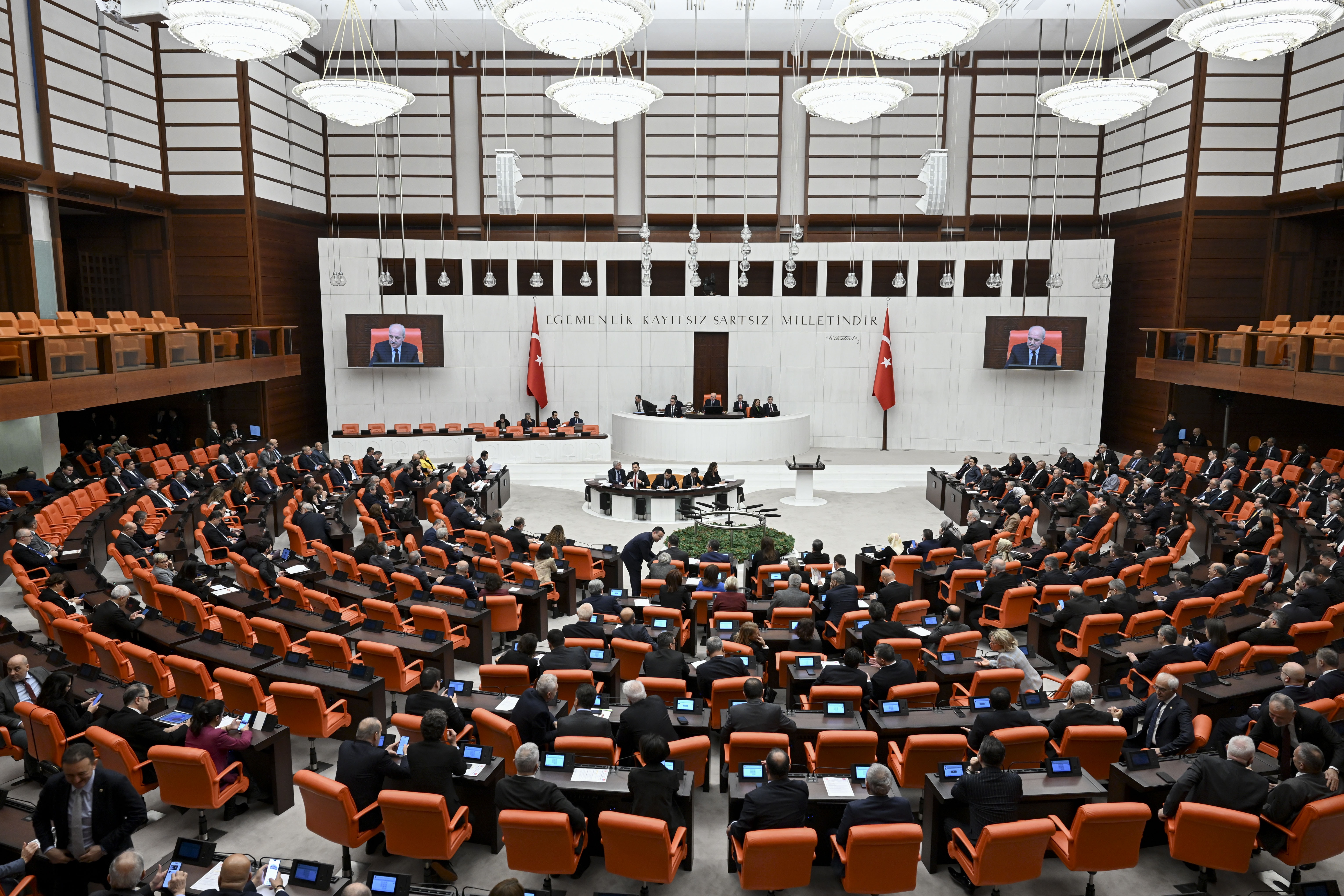 Bakanlardan Meclis'te terör brifingi