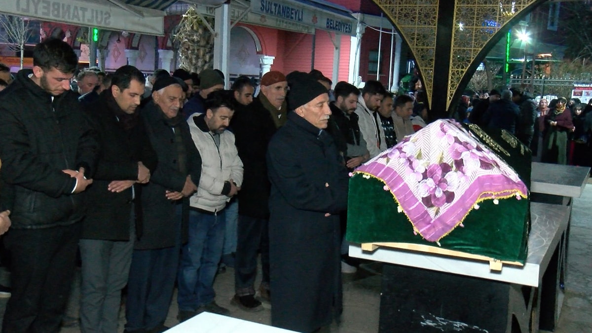 Düğün salonunda öldürülen Kader İrgören toprağa verildi