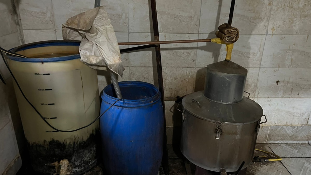 Variller içerisinde 5 ton sahte içki ele geçirildi