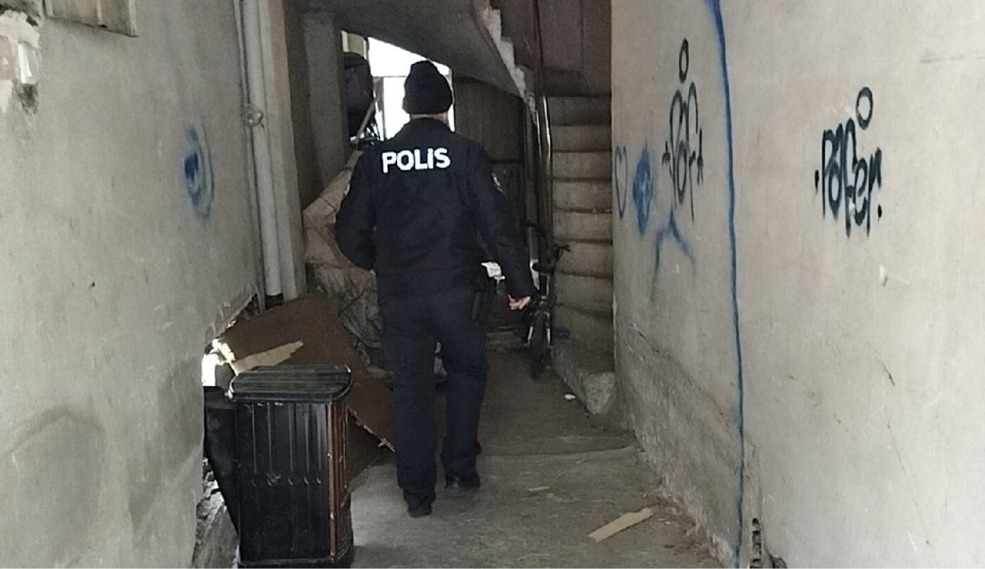 3 yaşındaki çocuk öldü... Anne ve baba gözaltında