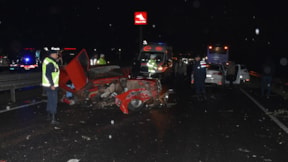 Manisa’da kaza üstüne kaza: 2 ölü, 3 yaralı