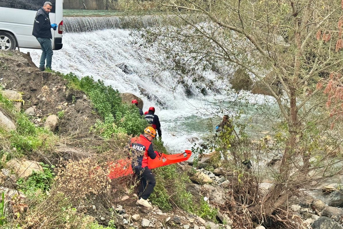 Dere yatağında erkek cesedi bulundu