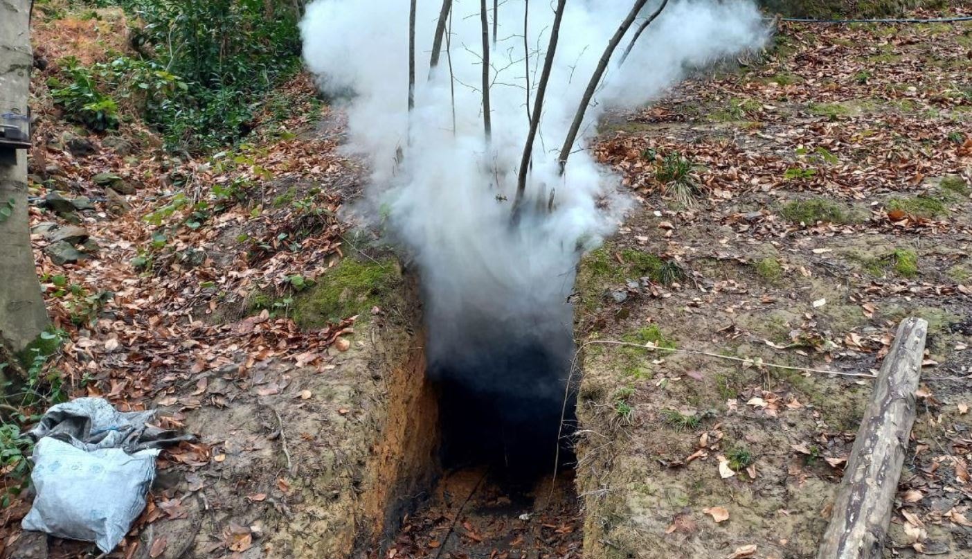 7 kaçak maden ocağı patlatıldı