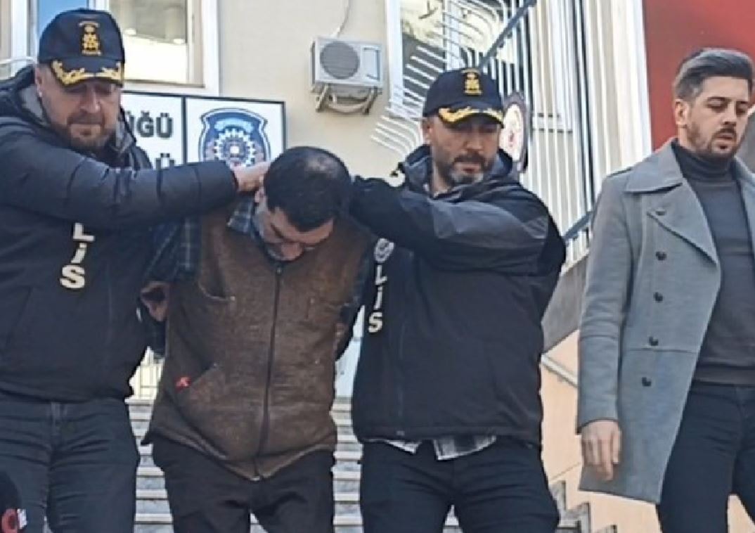 Eşini bıçaklayıp, dayısını öldüren şüpheli 19 yıl sonra yakalandı