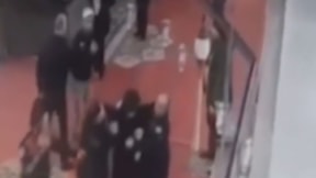 Fatih Camii'ndeki bıçaklı saldırının kamera görüntüleri ortaya çıktı