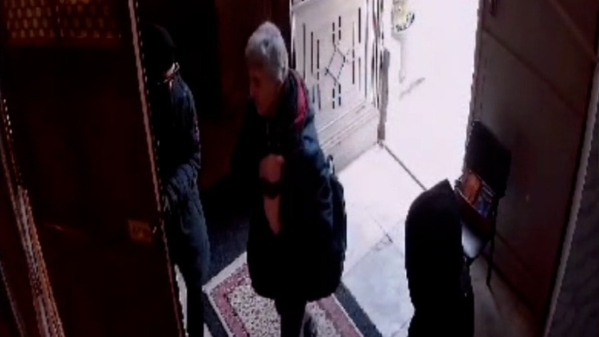 Santa Maria Kilisesi'ndeki saldırıya ilişkin yeni görüntüler... Katiller maktule kapıyı açmış!