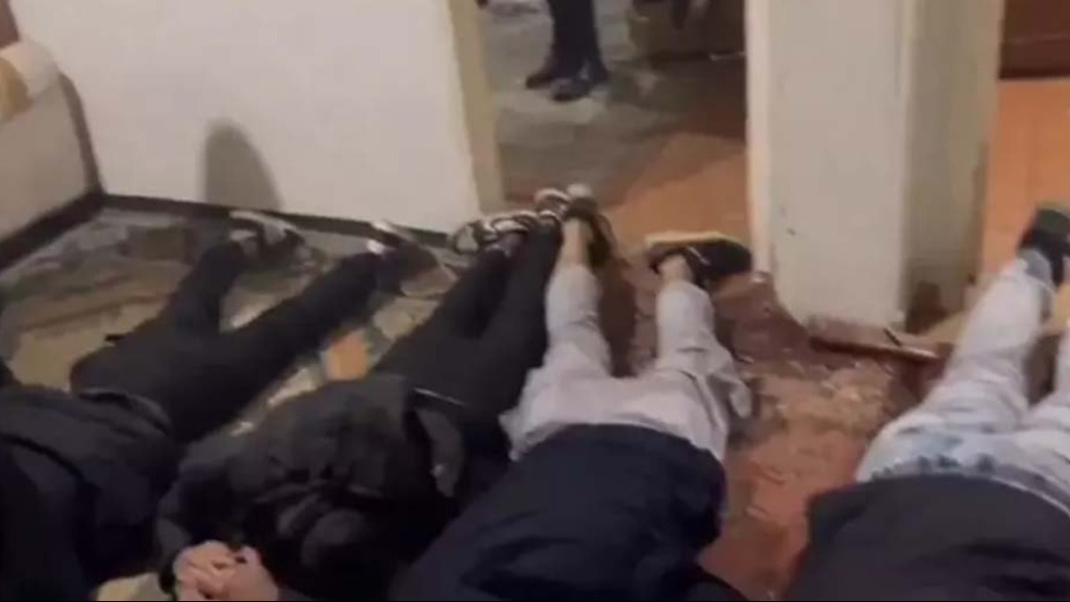 Göçmen kaçakçılarına 'Kalkan-10' operasyonu: 6 tutuklama