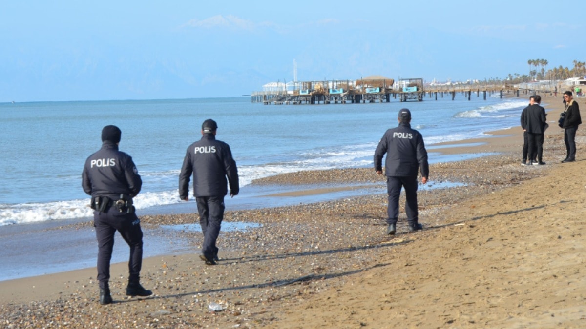 Sahillerde ceset devriyesi