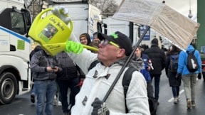 Almanya'da çiftçilerin protestoları sürüyor