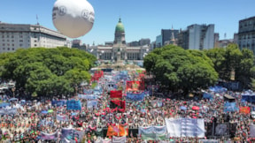 Arjantin'de Milei'nin ekonomi paketine karşı genel grev