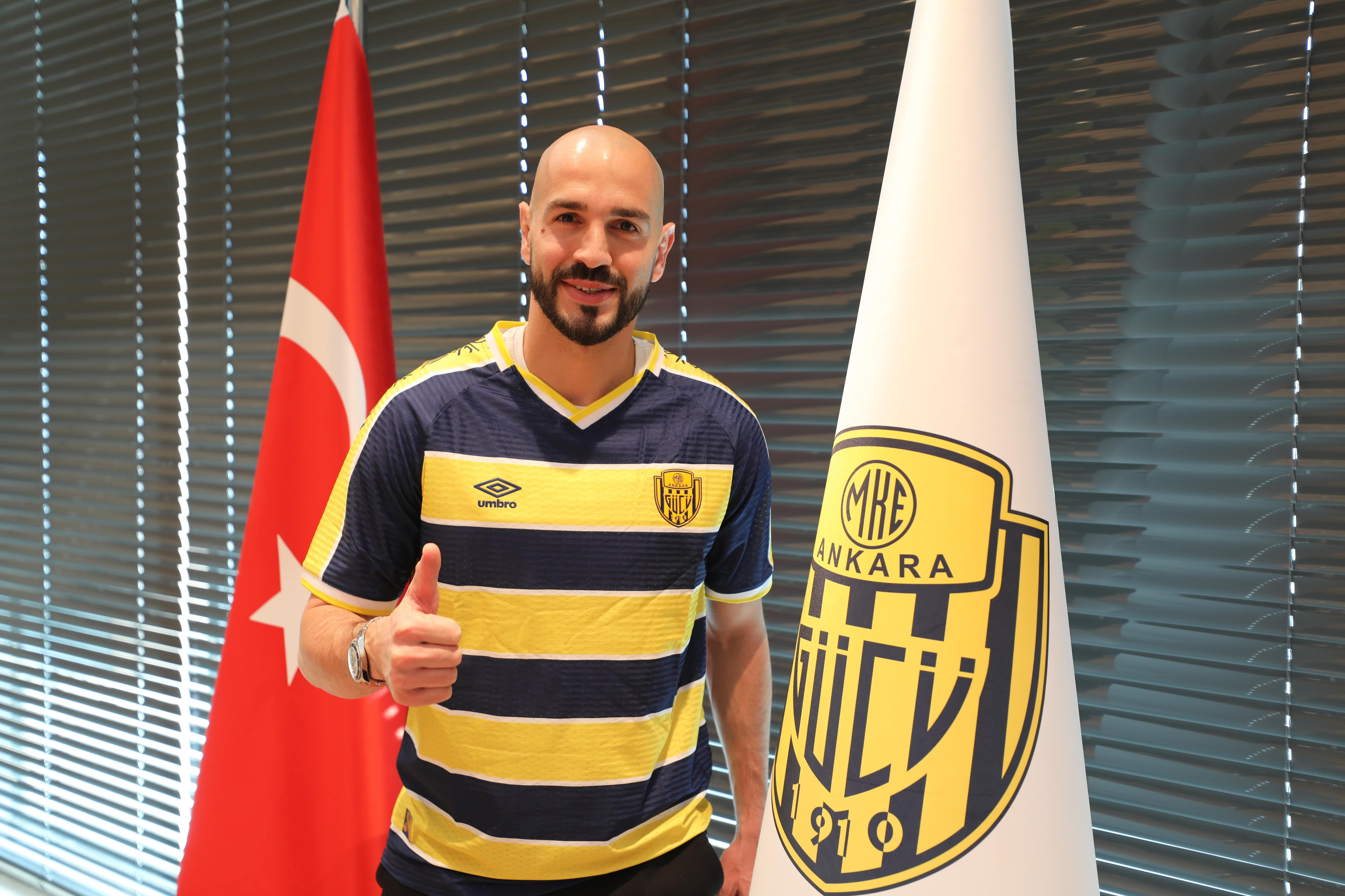 Ankaragücü'ne İtalyan orta saha