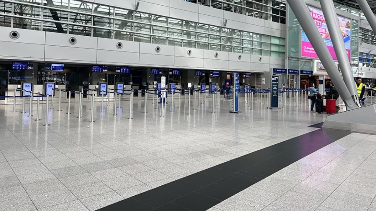 Almanya'daki uçuşlara grev engeli