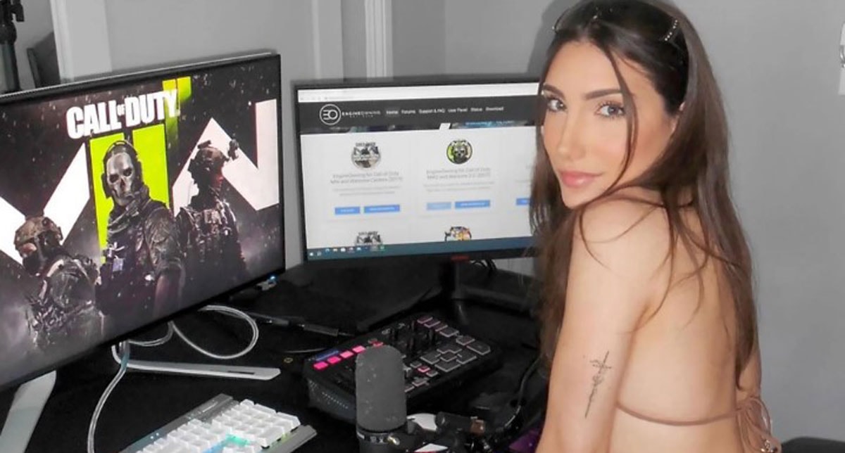 Dünyanın en iyi Call of Duty oyuncusuydu... Bikinili pozları olay oldu