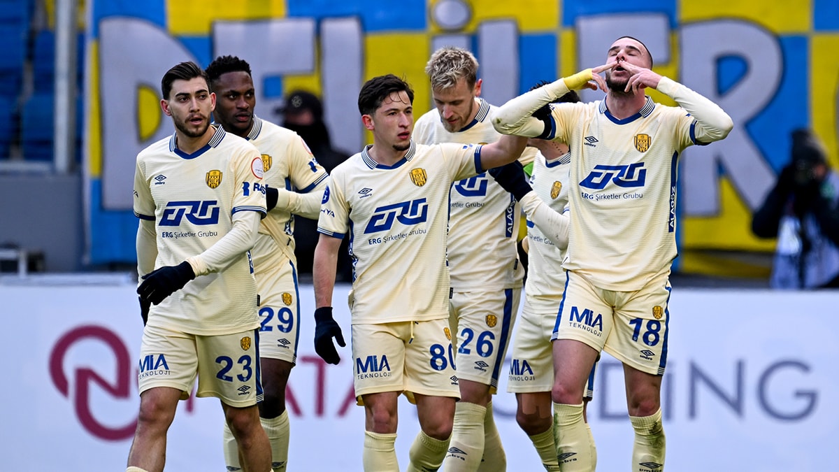 Ankaragücü, Kasımpaşa'yı geriden gelip mağlup etti: 3-1