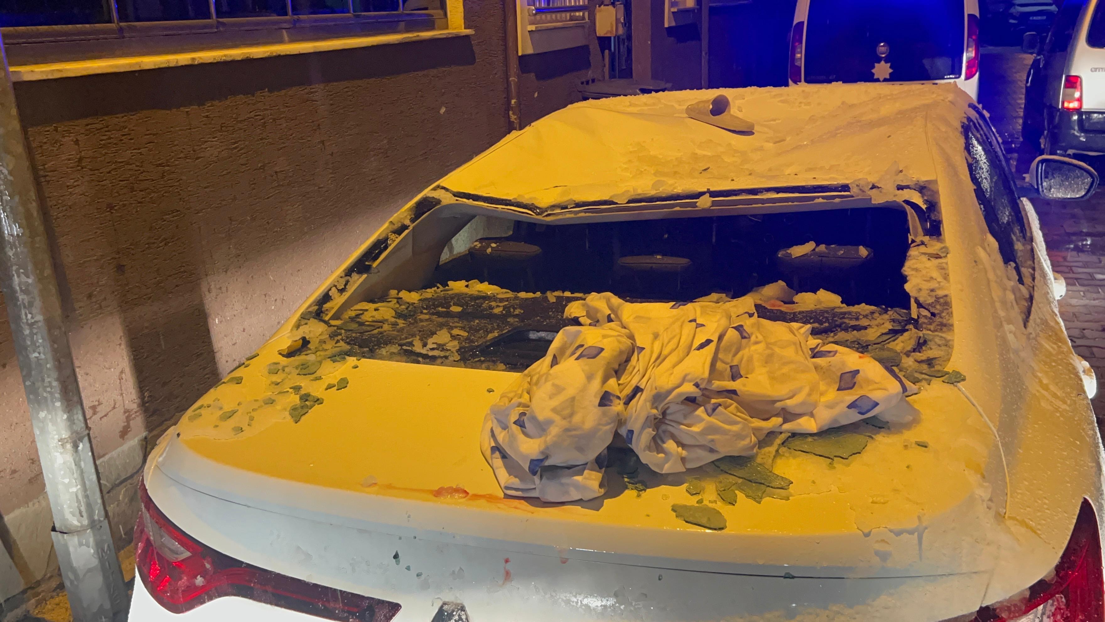 Bursa'da kar temizlerken 4. kattan düştü