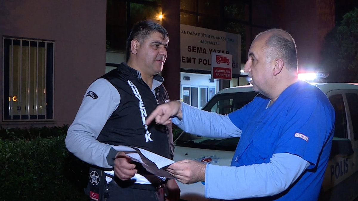 Antalya'da sağlıkçılardan beyaz kod