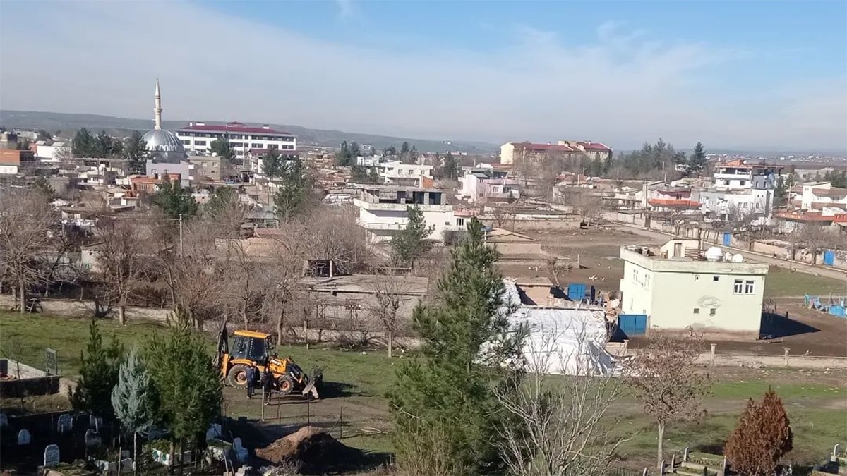 Diyarbakır'da akılalmaz kavga, ağabeyi ile 2 yeğenini vurdu