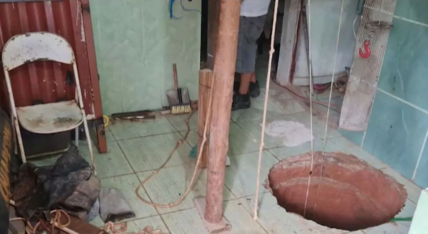 Tuhaf ölüm: Hazine uğruna mutfağına kazdığı çukura düştü