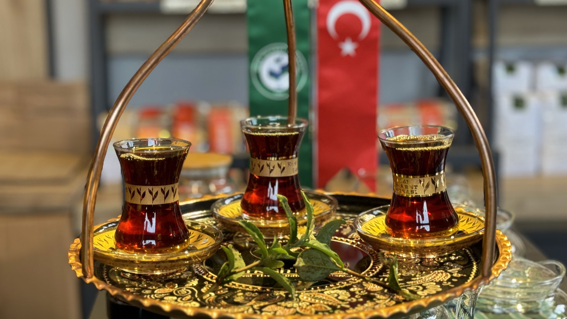 Amerikalıların ve İngilizlerin çay tartışmasına Rizeliler de katıldı