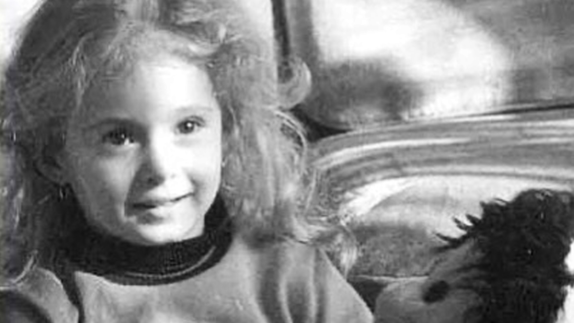 Ünlü oyuncu takipçilerini geçmişe götürdü