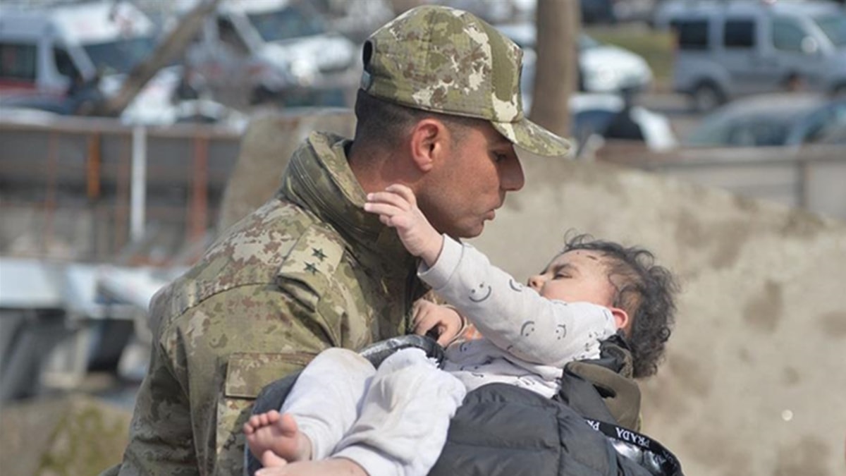 Aile Bakanı'ndan 'kayıp depremzede çocuklar' açıklaması