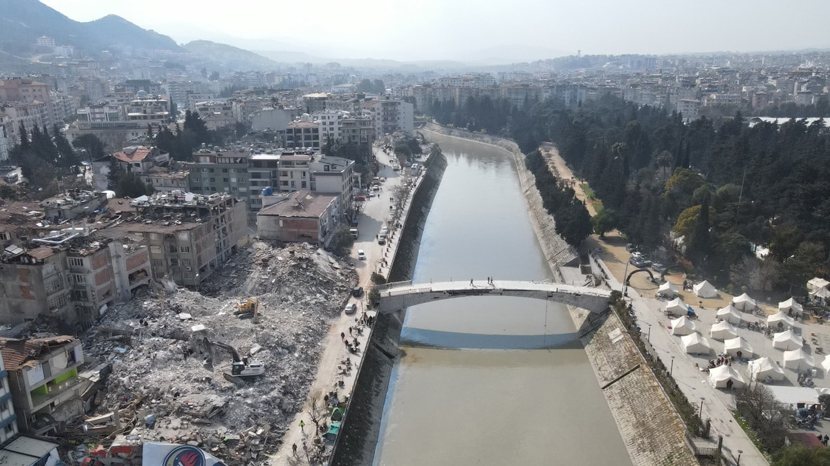 Depremzedeye skandal fatura