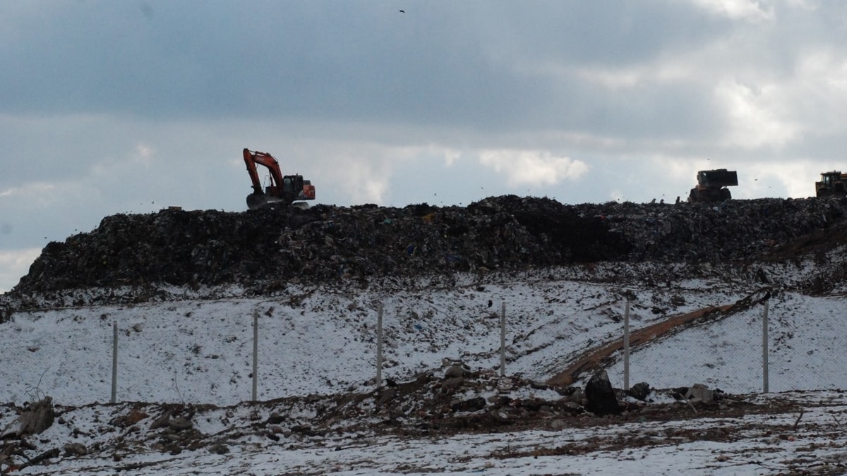 Çöplükte bebek cesedi bulundu