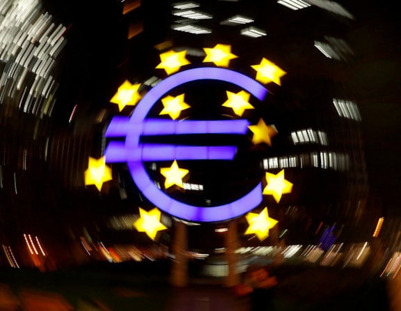 ECB'den faiz indirimi açıklaması
