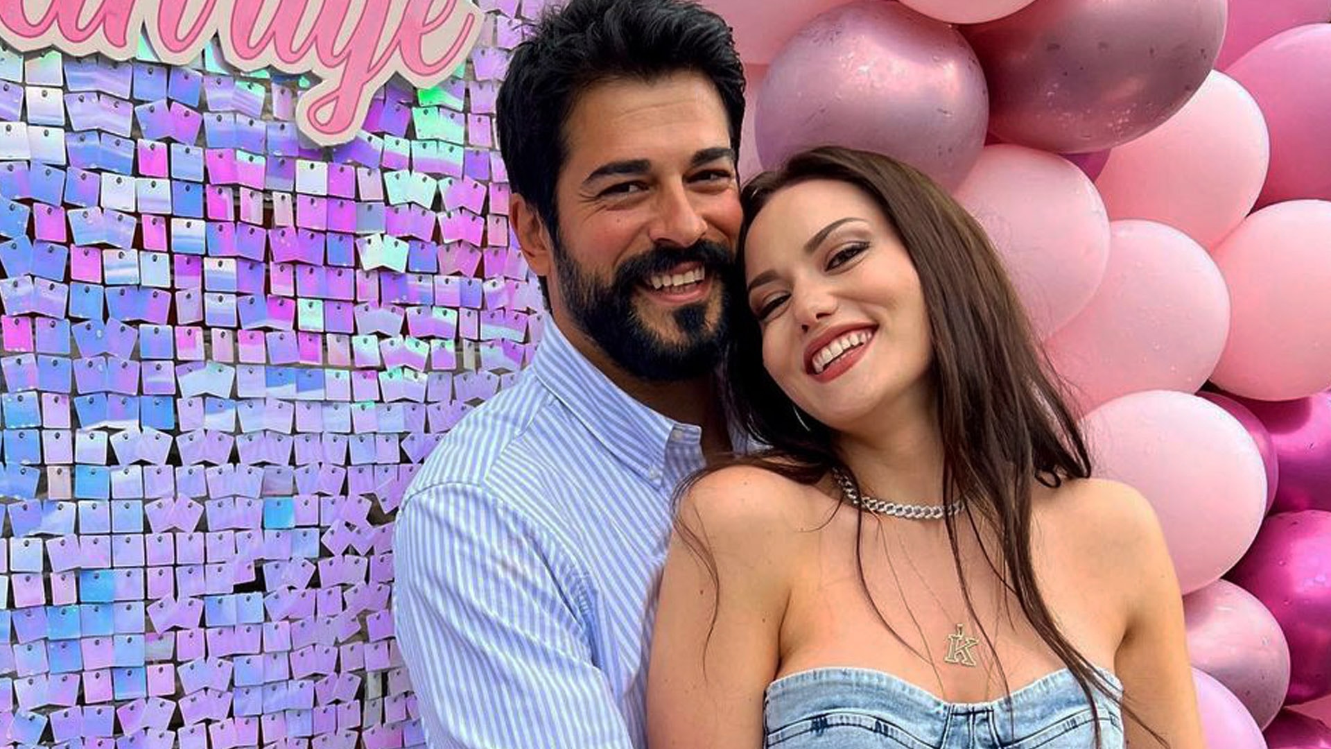 Fahriye Evcen küçük oğlunun yüzünü ilk kez gösterdi