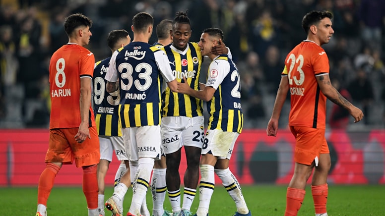 Fenerbahçe Türkiye Kupası'nda Adanaspor'u farklı yendi Michy Batshuayi yıldızlaştı