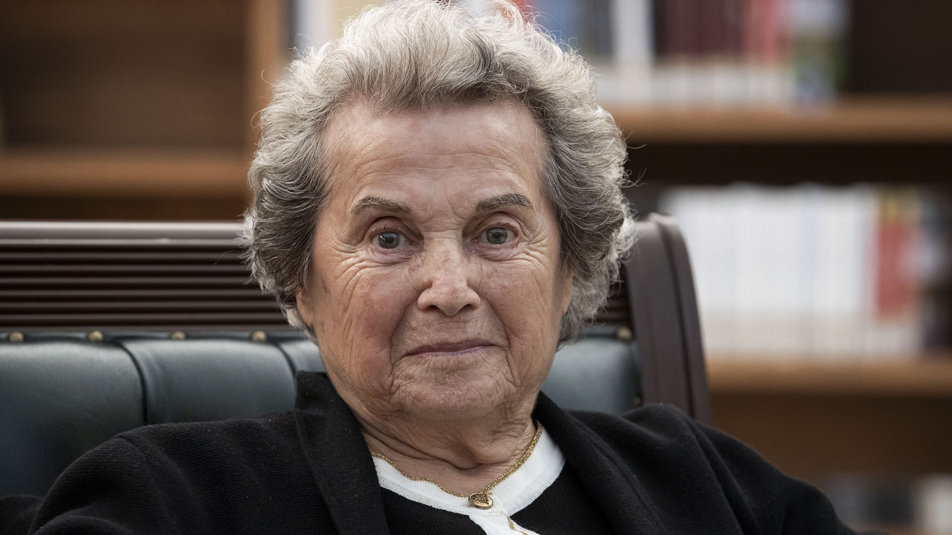 Türk edebiyatının 'Mona Roza'sı Muazzez Akkaya: Bana yazılan şiirleri kaybettim