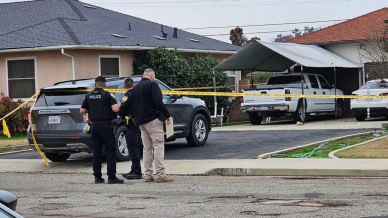 17 yaşındaki çocuk, komşu aileden 4 kişiyi öldürmekle suçlandı