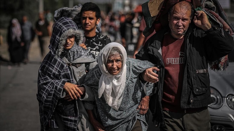 İsrailliler, Gazze'ye gönderilen yardımları engelliyor