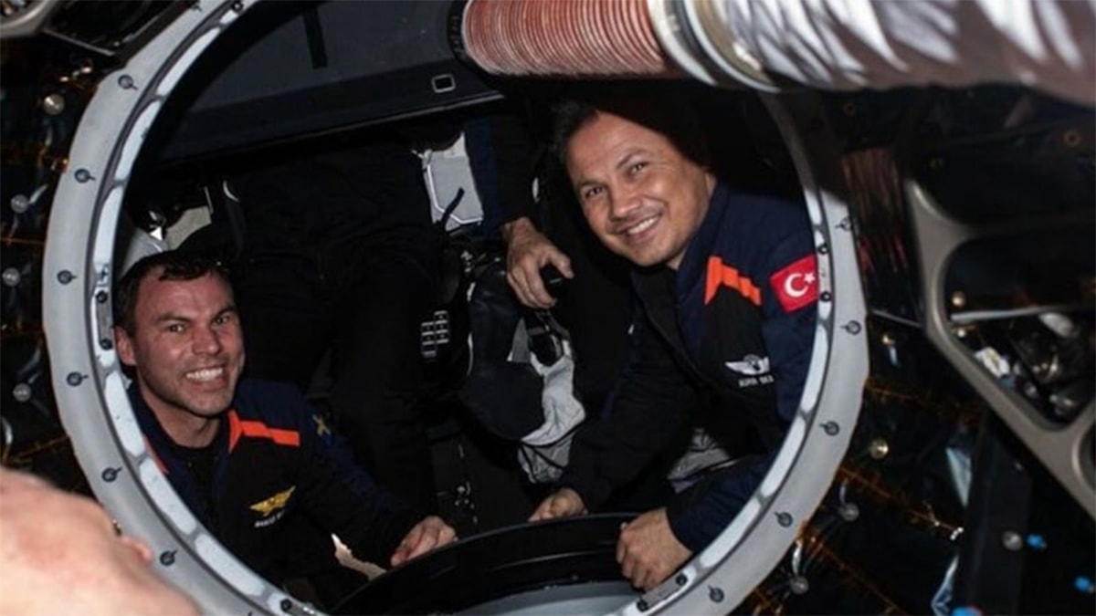 Alper Gezeravcı, Muşlu öğrencilerin deneyine başladı