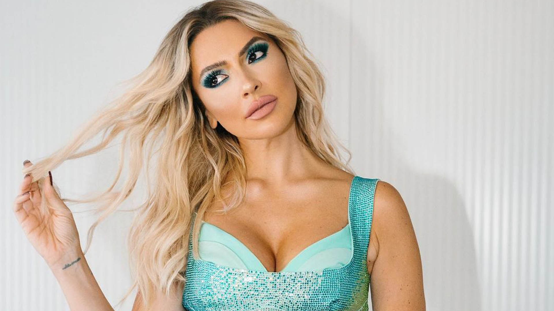 Hadise sosyal medyayı salladı