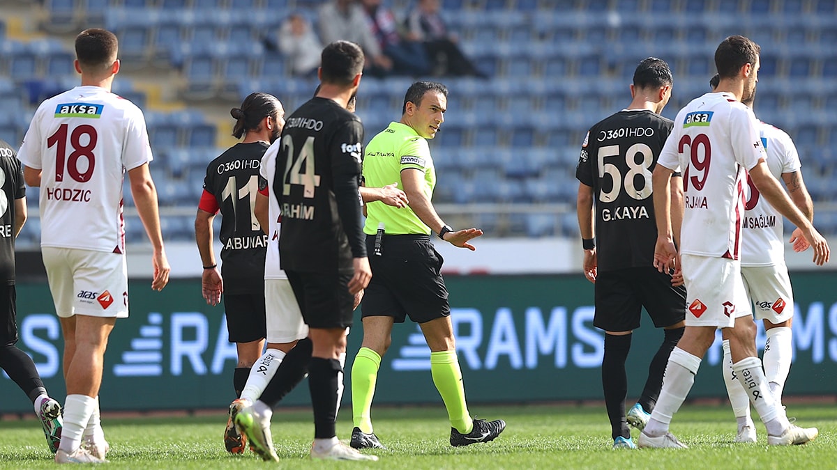 Hatayspor, Pendikspor maçının 90+4. dakikasında yıkıldı